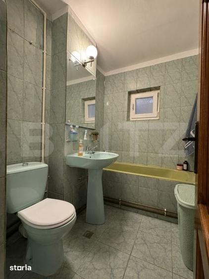 Apartament cu 3 camere decomandat în 1 Mai