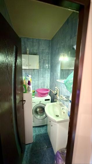 Apartament cu 3 camere semidecomandat în Exterior Vest