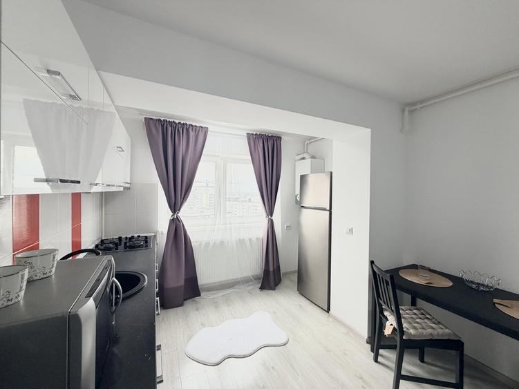 Apartament cu 2 camere semidecomandat, mobilat în Theodor Pallady