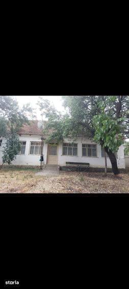 Casa Gal?a (Deal) cu front stradal mare pre? 46 000 euro - 1