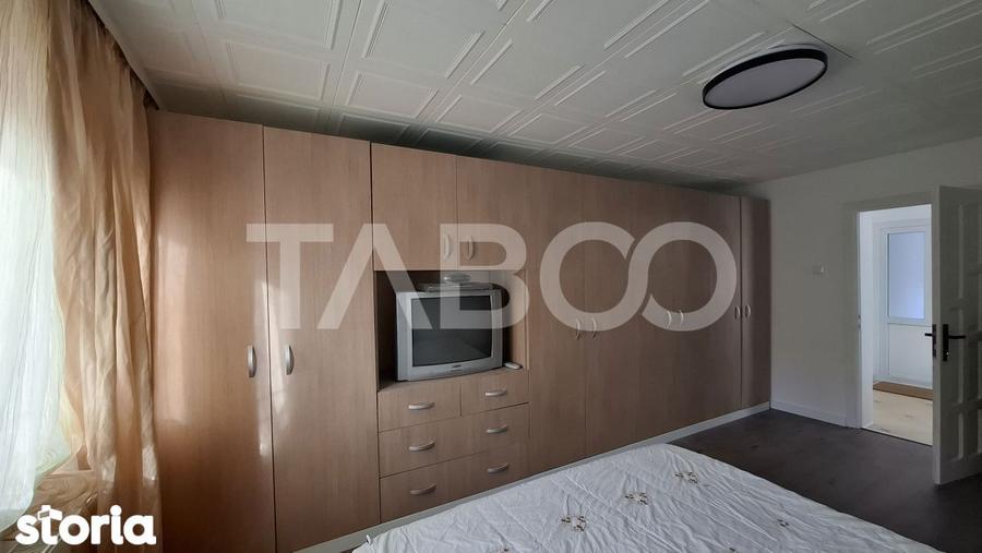 Apartament cu 2 camere decomandat, mobilat în Est
