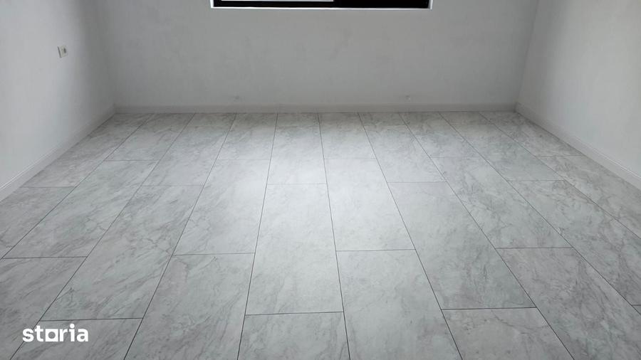 Casă cu 3 camere cu Teren 455 Mp în Corbu
