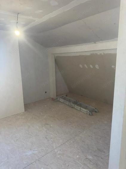 Apartament cu 3 camere decomandat în Sângeorgiu de Mureș