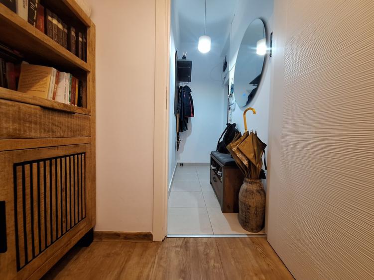 Apartament cu 2 camere decomandat, mobilat în Ultracentral