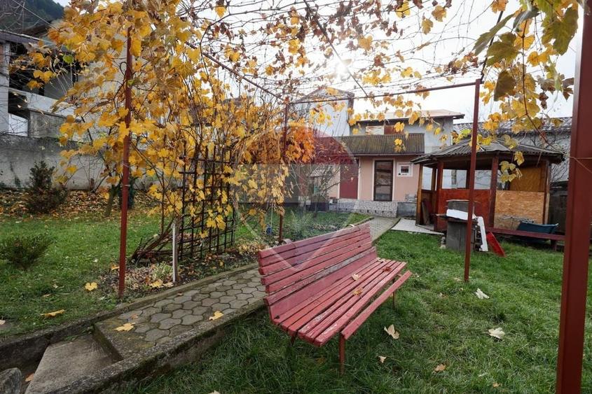 Apartament cu 2 camere decomandat, mobilat în Centrul Istoric
