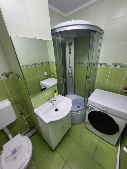 Garsonieră decomandată în Casa Cărții