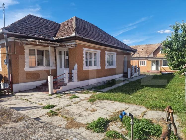 Casă individuală cu 3 camere cu Canalizare în Iclod