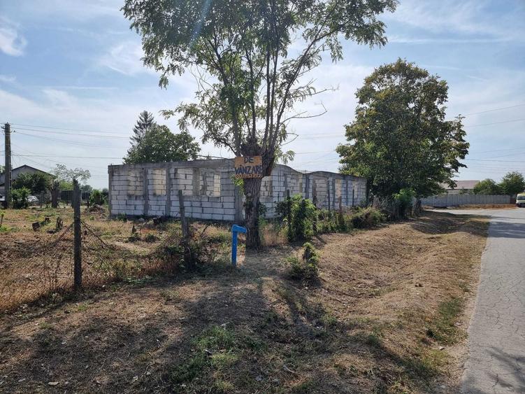 Casă cu 4 camere în Gherghița
