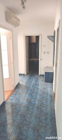 Apartament cu 3 camere decomandat în Crihala