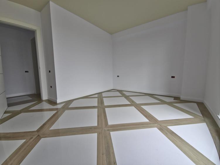Apartament cu 2 camere semidecomandat în Tomis Plus