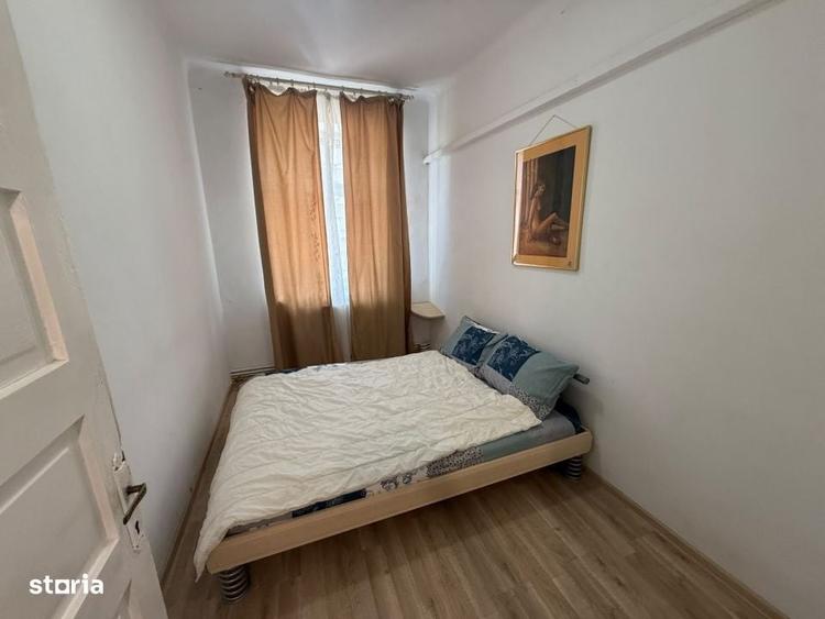 Apartament cu 3 camere semidecomandat în Central