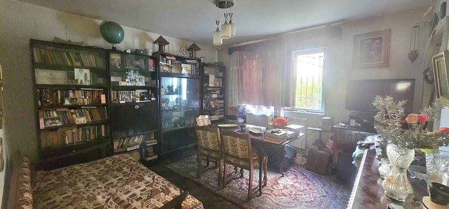 Casă cu Teren 365 Mp în Central