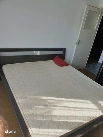 Apartament cu 2 camere semidecomandat în Grivița