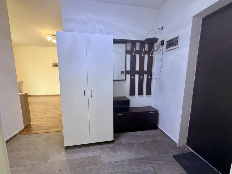 Apartament cu 2 camere decomandat, mobilat în Dumbrăvița