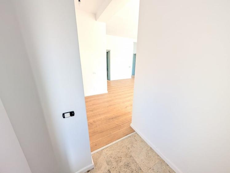 Casă individuală cu 4 camere cu Teren 500 Mp în Corbeanca