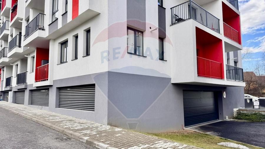 Apartament cu 2 camere semidecomandat, mobilat în Florești