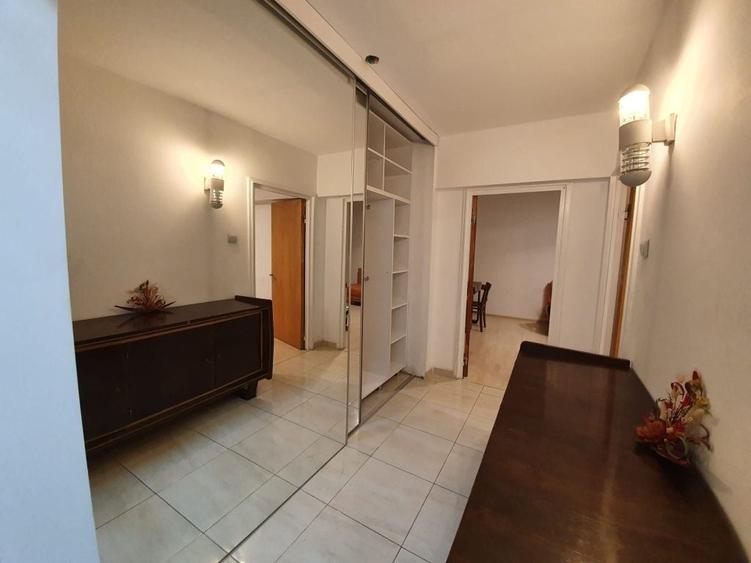 Apartament cu 2 camere decomandat în Dristor
