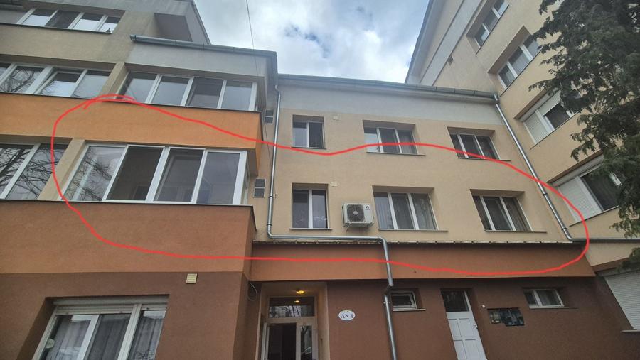 Apartament cu 3 camere decomandat în Central