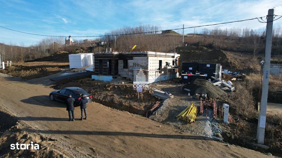 Casă cu 4 camere cu Teren 450 Mp în Mireșu Mare