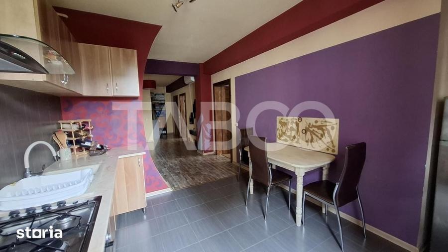 Apartament cu 3 camere decomandat în Turnișor