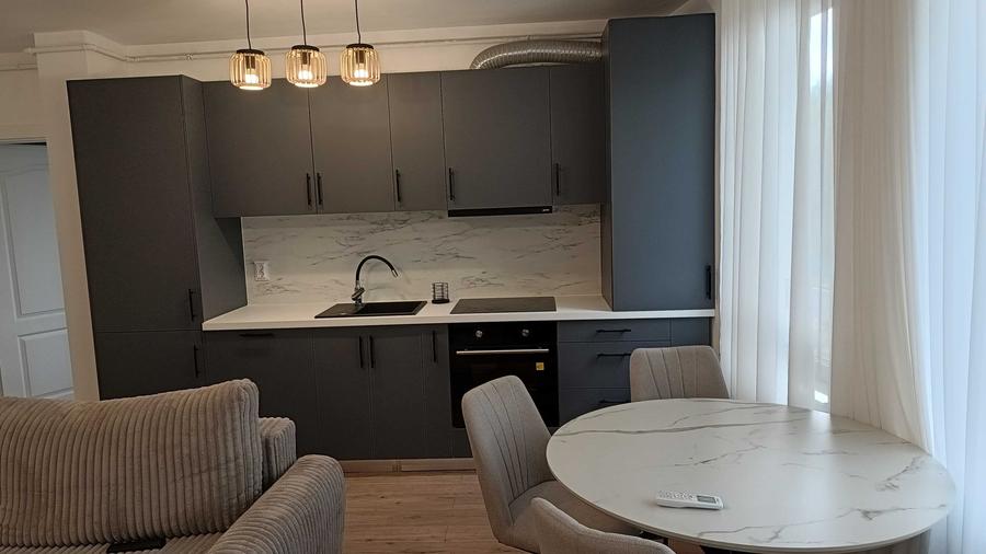 Apartament cu 3 camere decomandat în Nord