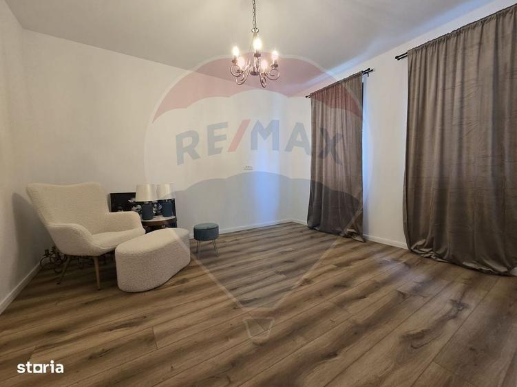 Casă cu 4 camere cu Teren 300 Mp în Ferme