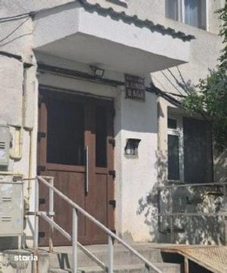 Apartament cu 3 camere în Mircea cel Bătrân