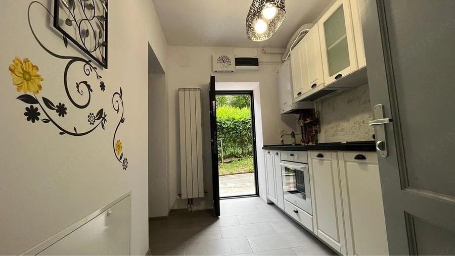 Inchiriez apartament cu vedere spre Tampa centru istoric - 4