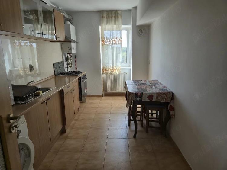 Apartament cu 2 camere decomandat în Vitan