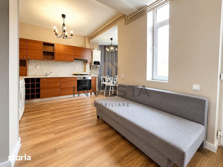 Apartament cu 3 camere semidecomandat, mobilat în Bună Ziua