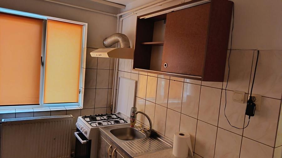 Apartament cu 2 camere semidecomandat în Exterior Vest