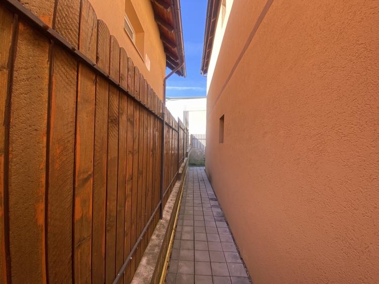 Casă cu 5 camere cu Teren 238 Mp în Cisnădie