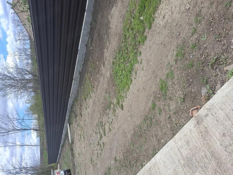 Casă cu 2 camere cu Teren 3300 Mp în Bozieni