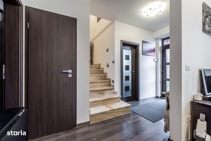 Casă cu 4 camere decomandat în Sânpaul