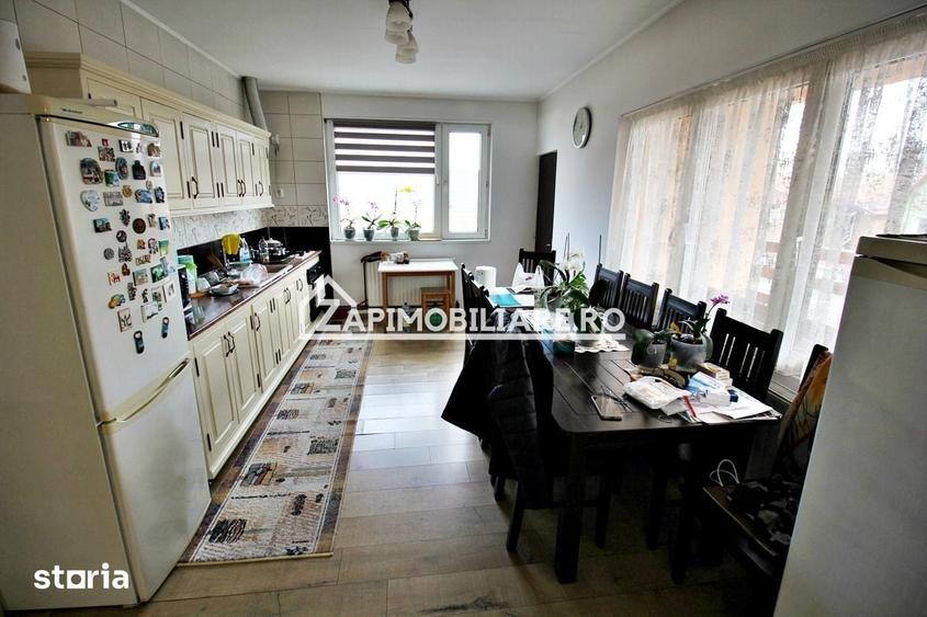 Casă cu 7 camere cu Teren 720 Mp în Unirii
