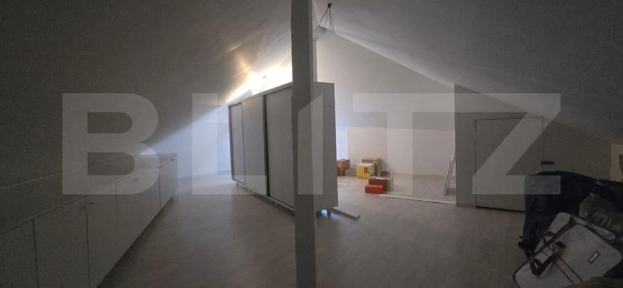 Casă individuală cu 6 camere cu Canalizare în Exterior Vest