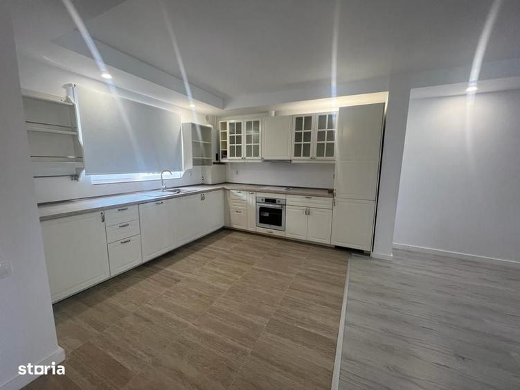 Casă cu 4 camere în Glina