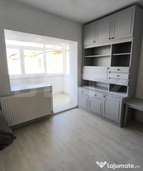 Apartament cu 4 camere decomandat în Burdujeni
