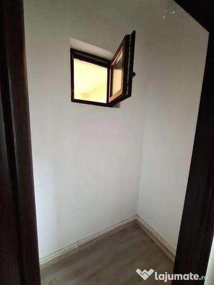 Apartament cu 3 camere decomandat în Ultracentral