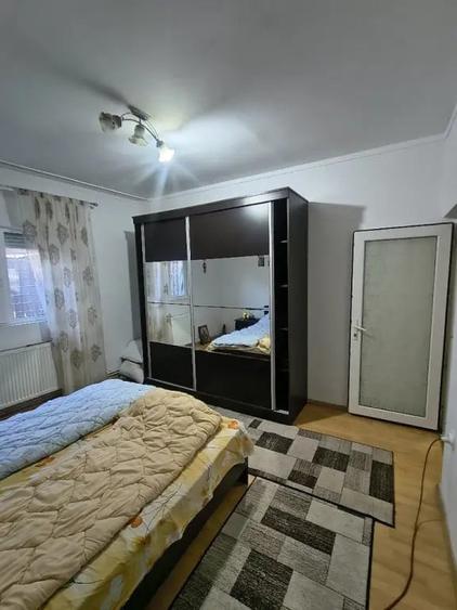 Casă cu 2 camere în Central