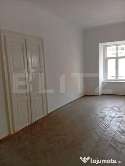 Imobil cu arhitectura aparte, 75mp, Centru - 2