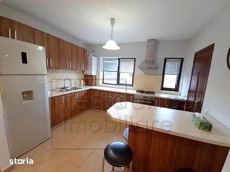 Apartament cu 3 camere semidecomandat în Europa