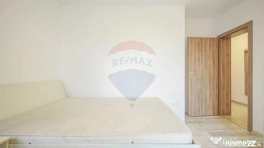 Apartament cu 3 camere decomandat în IAR