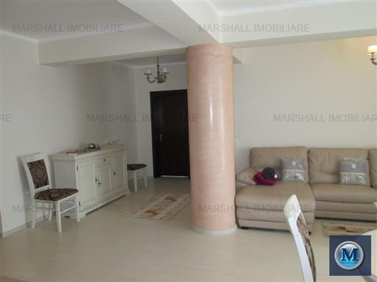 Apartament cu 3 camere decomandat, mobilat în Albert
