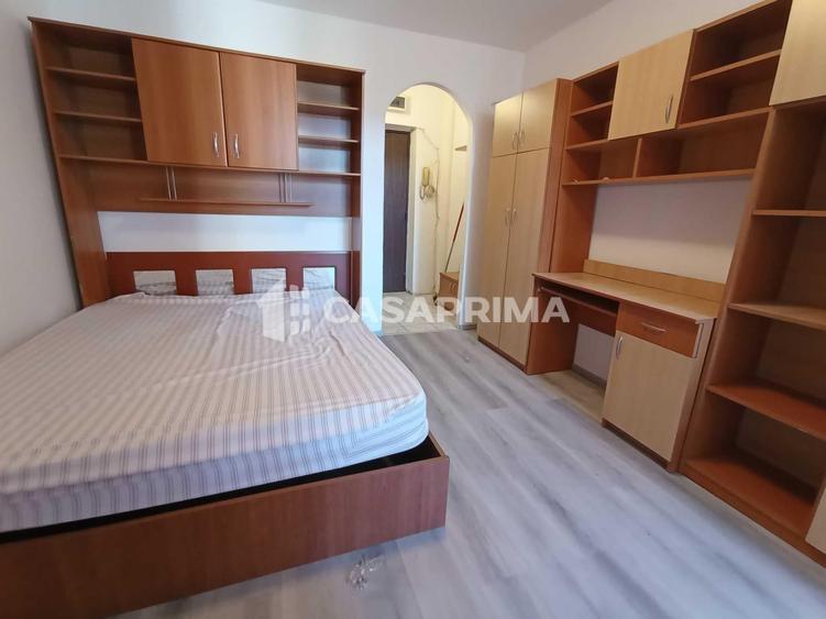 Garsonieră decomandată în Nicolina