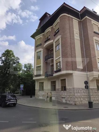 Apartament renovat complet situat in zona ultracentrala in c - 1