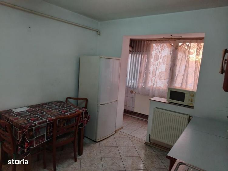 Garsonieră decomandată în Central