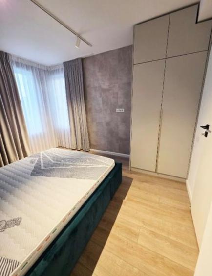 Casă cu 4 camere cu Teren 410 Mp în Tunari