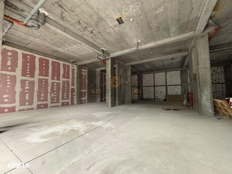 Spațiu comercial, de 526 mp, în Berceni