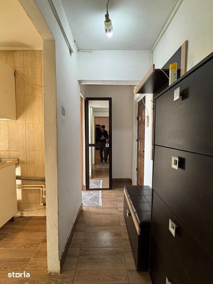 Apartament cu 3 camere semidecomandat în Sălaj
